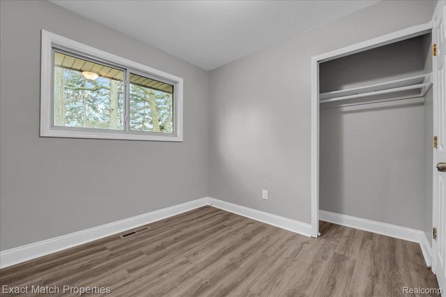 724 Parkwood Avenue, Pontiac, MI 48340