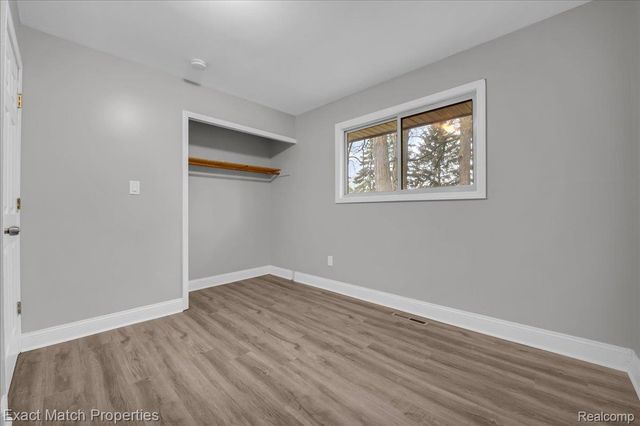 724 Parkwood Avenue, Pontiac, MI 48340