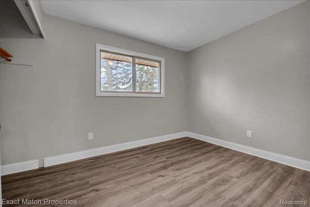 724 Parkwood Avenue, Pontiac, MI 48340