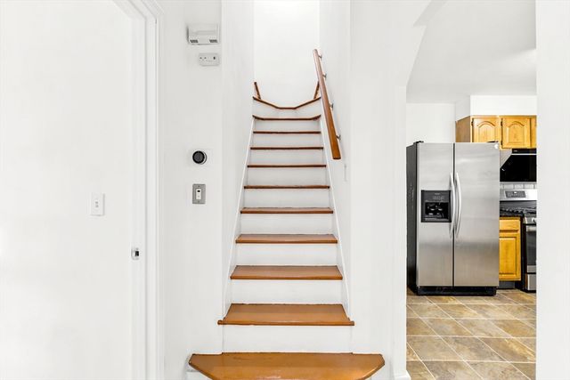 23 Shepard Ct U23, Winchester, MA 01890