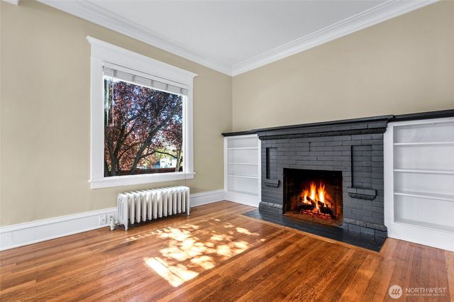 256 NE 50th Street, Seattle, WA 98105