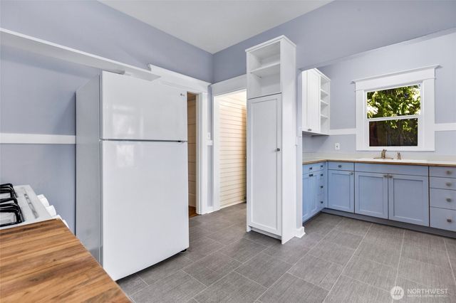 256 NE 50th Street, Seattle, WA 98105