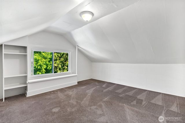 256 NE 50th Street, Seattle, WA 98105