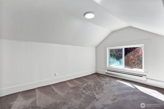 256 NE 50th Street, Seattle, WA 98105