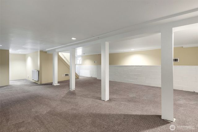 256 NE 50th Street, Seattle, WA 98105