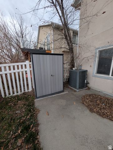 1128 S SLATE DR, Provo, UT 84606