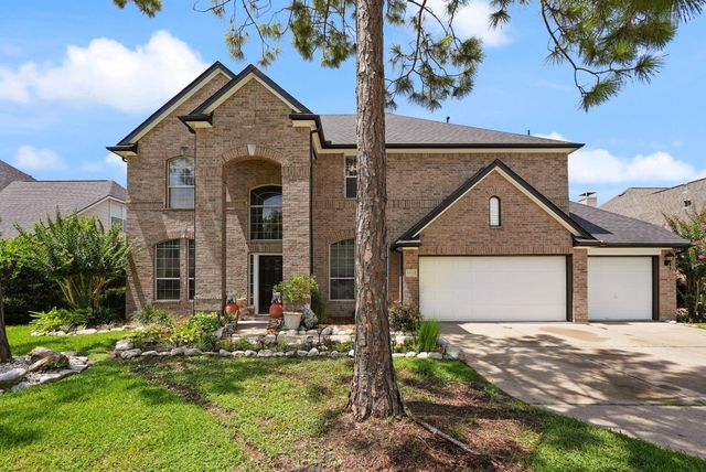10003 Brookshore Ln, Pearland, TX 77584