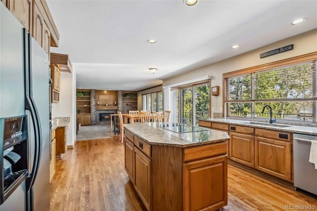 2154 S Parfet Drive, Lakewood, CO 80227