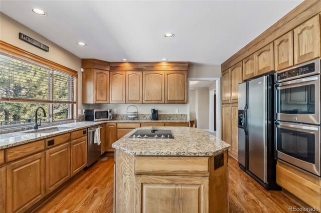 2154 S Parfet Drive, Lakewood, CO 80227