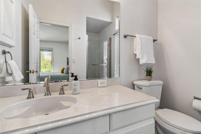 2154 S Parfet Drive, Lakewood, CO 80227