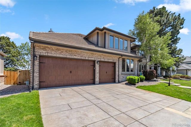 2154 S Parfet Drive, Lakewood, CO 80227
