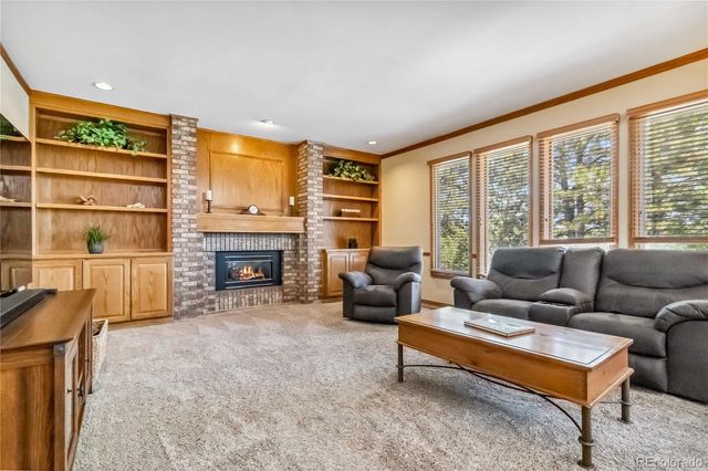 2154 S Parfet Drive, Lakewood, CO 80227