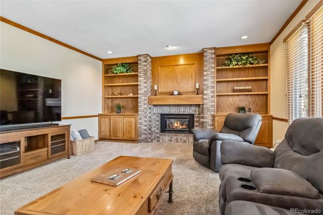 2154 S Parfet Drive, Lakewood, CO 80227