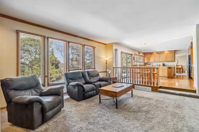 2154 S Parfet Drive, Lakewood, CO 80227