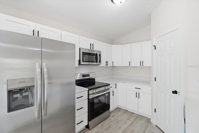 14328 SW 31 PLACE, Ocala, FL 34481