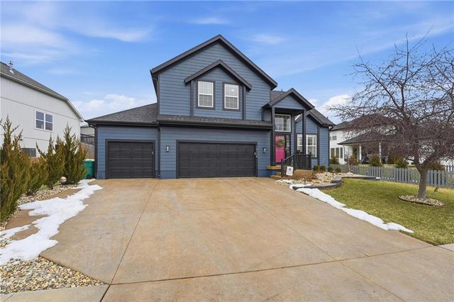 10114 N Miller Lane, Kansas City, KS 66109