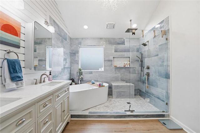 10114 N Miller Lane, Kansas City, KS 66109