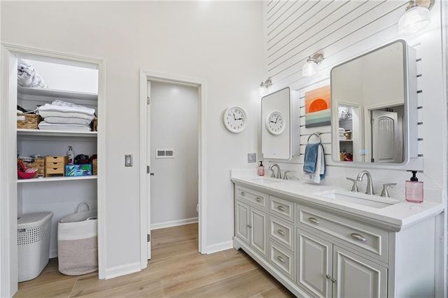 10114 N Miller Lane, Kansas City, KS 66109