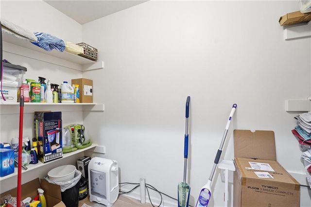 10114 N Miller Lane, Kansas City, KS 66109