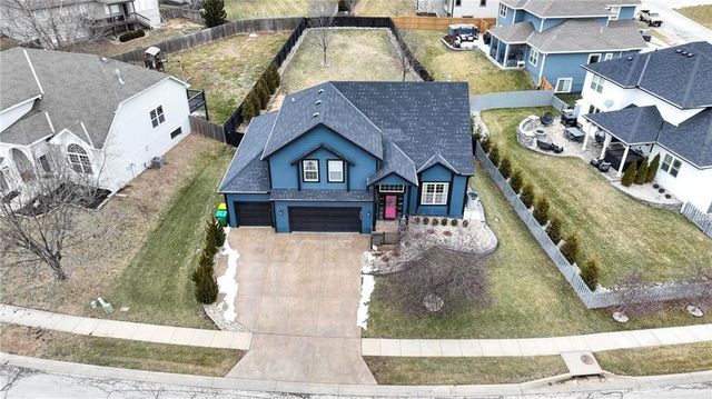 10114 N Miller Lane, Kansas City, KS 66109