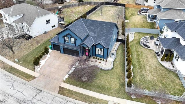 10114 N Miller Lane, Kansas City, KS 66109
