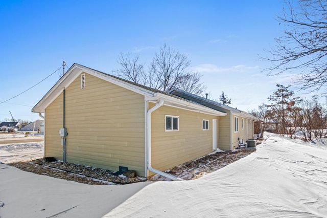 10010 State Highway 284, Waconia, MN 55387