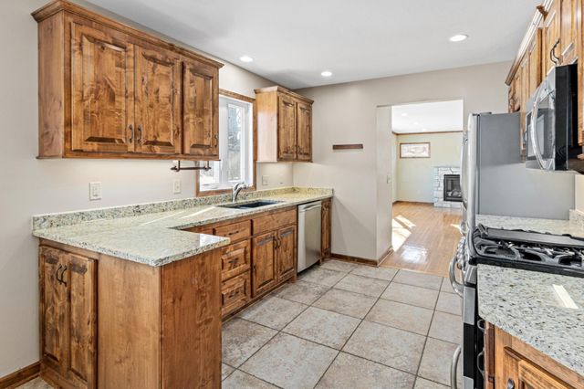 10010 State Highway 284, Waconia, MN 55387