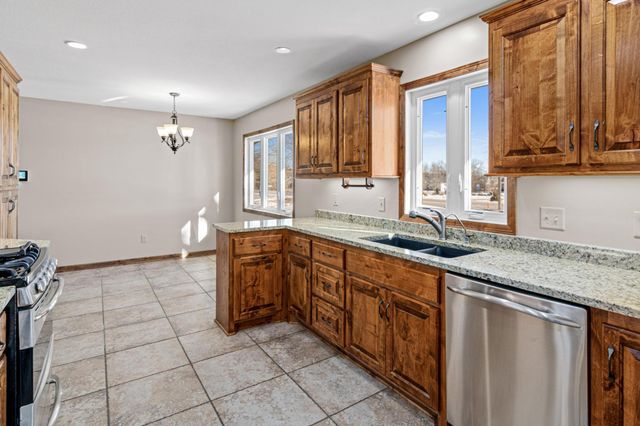 10010 State Highway 284, Waconia, MN 55387