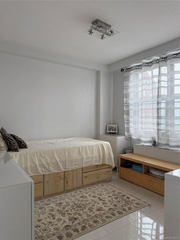 61-20 Grand Central Parkway B 1101, Forest Hills, NY 11375