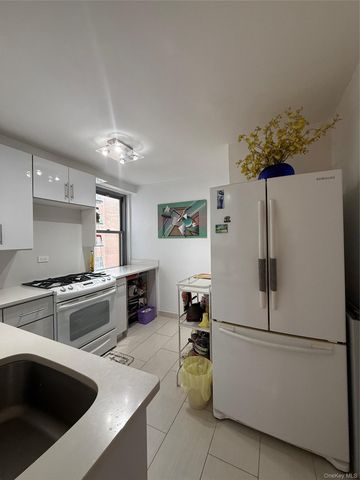 61-20 Grand Central Parkway B 1101, Forest Hills, NY 11375