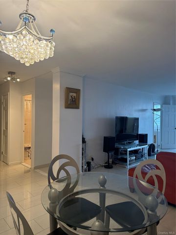61-20 Grand Central Parkway B 1101, Forest Hills, NY 11375