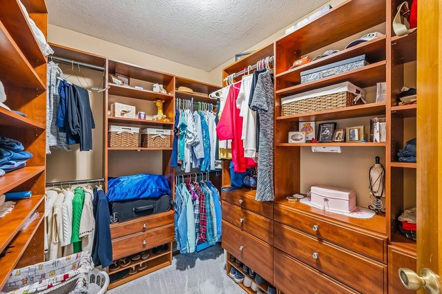 7691 Godfrey Circle, Reynoldsburg, OH 43068