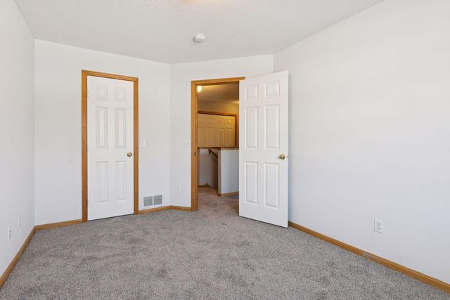 20530 Erin Court 31, Farmington, MN 55024