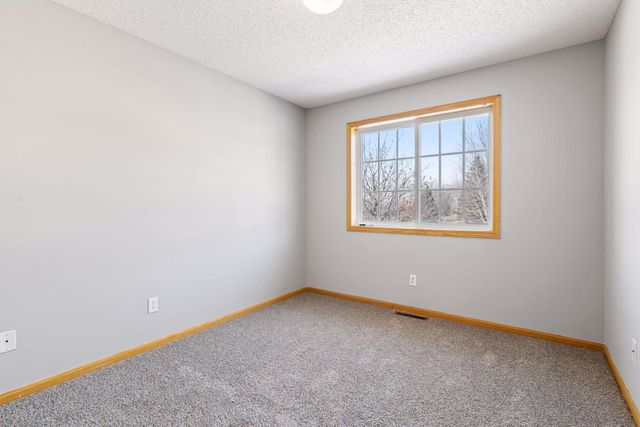 20530 Erin Court 31, Farmington, MN 55024