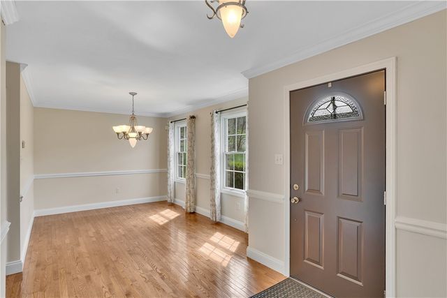 226 Coachside Dr, North Strabane, PA 15301