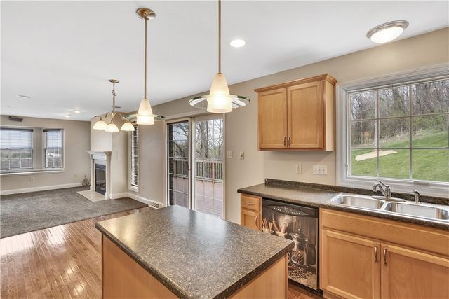 226 Coachside Dr, North Strabane, PA 15301