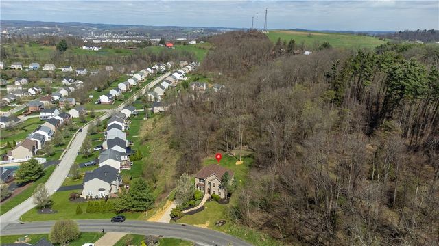 226 Coachside Dr, North Strabane, PA 15301