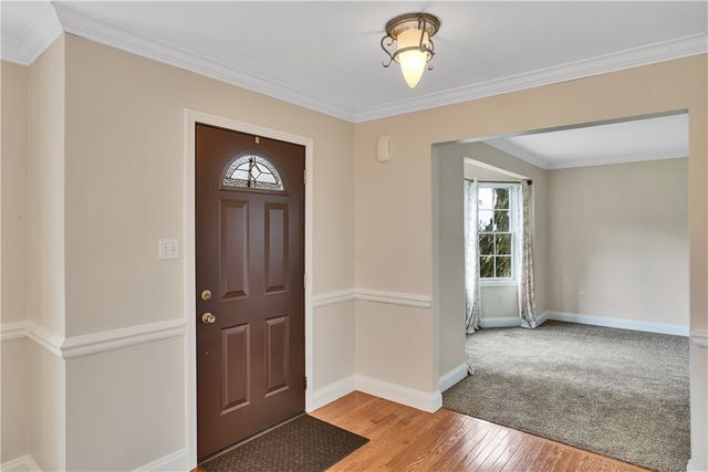 226 Coachside Dr, North Strabane, PA 15301