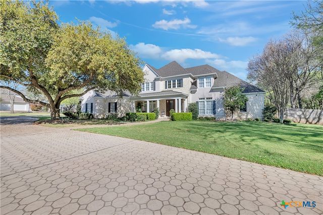 2034 Oak Glen Drive, Mcgregor, TX 76657