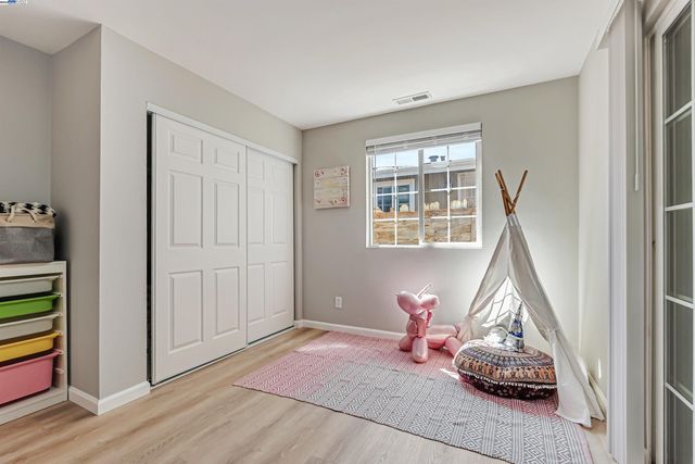 1111 Stonington Ave, San Pablo, CA 94806