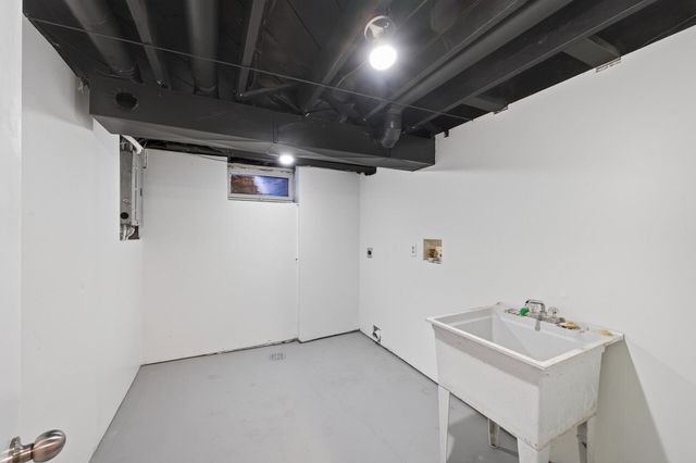 907 40th Lane, Anoka, MN 55303