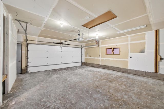 907 40th Lane, Anoka, MN 55303