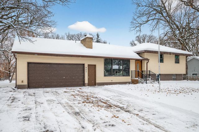 907 40th Lane, Anoka, MN 55303