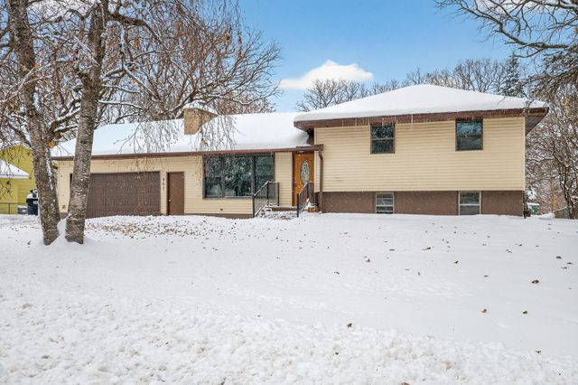 907 40th Lane, Anoka, MN 55303