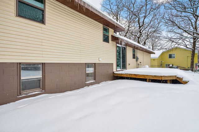 907 40th Lane, Anoka, MN 55303