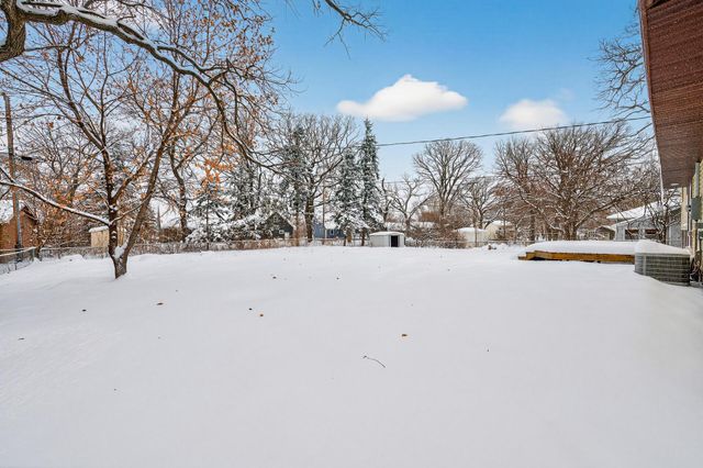 907 40th Lane, Anoka, MN 55303