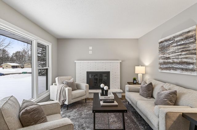 907 40th Lane, Anoka, MN 55303