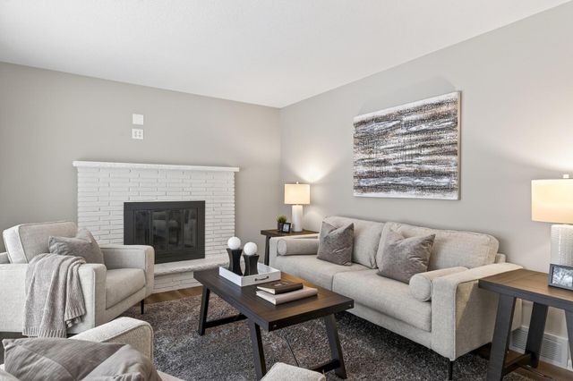 907 40th Lane, Anoka, MN 55303