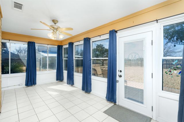 1716 Dove Lane, Crowley, TX 76036