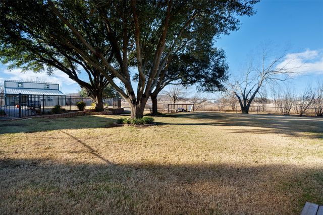 1716 Dove Lane, Crowley, TX 76036